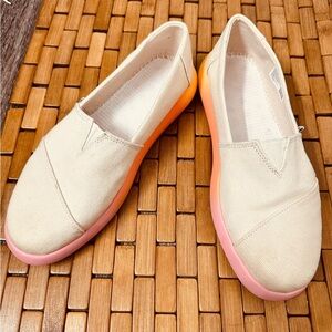 TOMS Canvas Beige Rubber Ergonomics Multi Colors Platform, Slip on Shoes 8.5 US